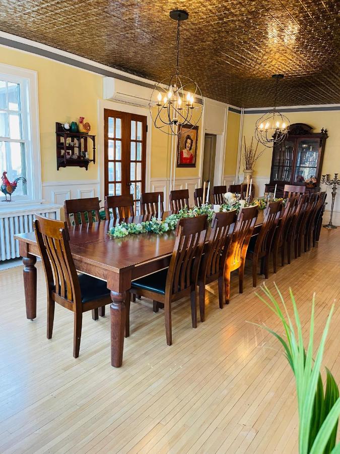 Carriage House Bed & Breakfast ウィノナ エクステリア 写真