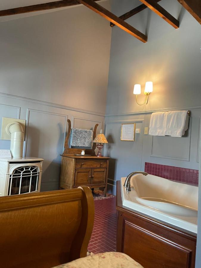 Carriage House Bed & Breakfast ウィノナ エクステリア 写真