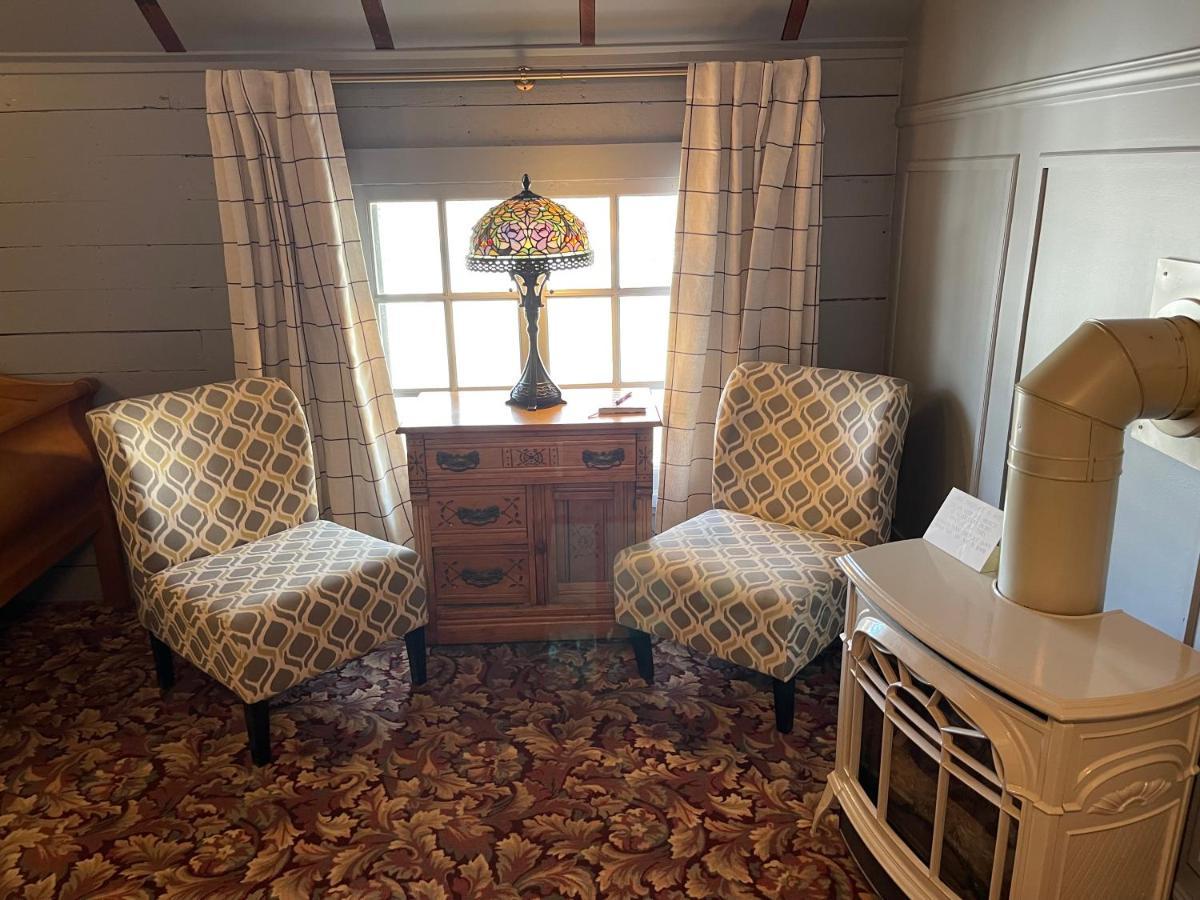 Carriage House Bed & Breakfast ウィノナ エクステリア 写真