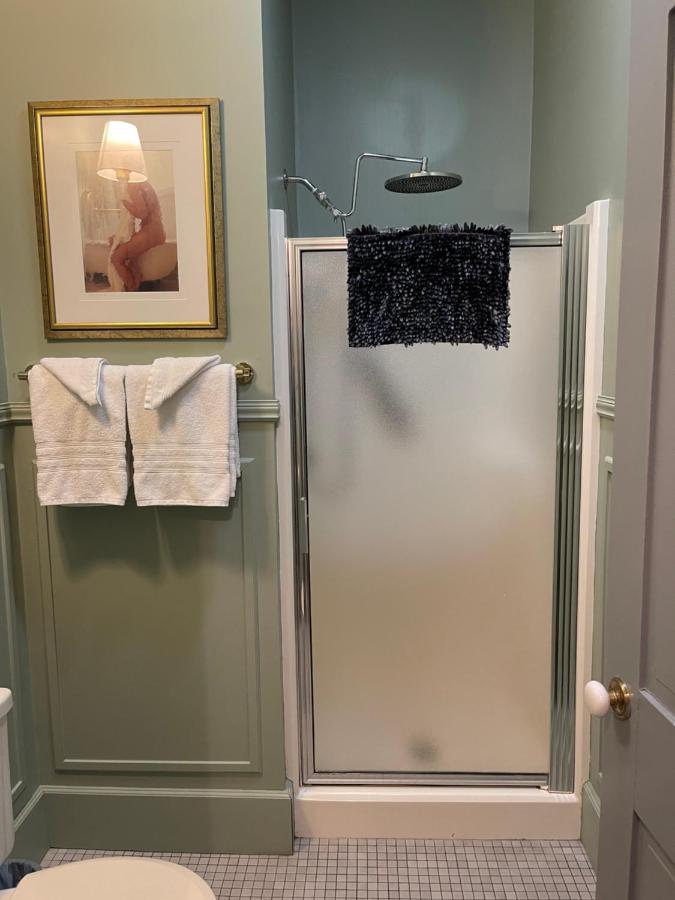 Carriage House Bed & Breakfast ウィノナ エクステリア 写真