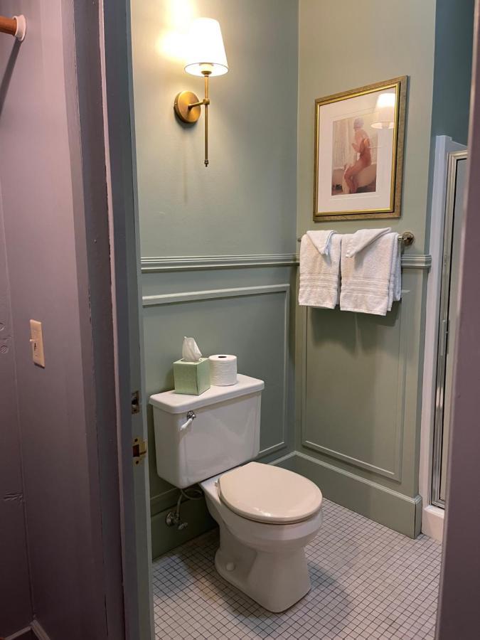 Carriage House Bed & Breakfast ウィノナ エクステリア 写真