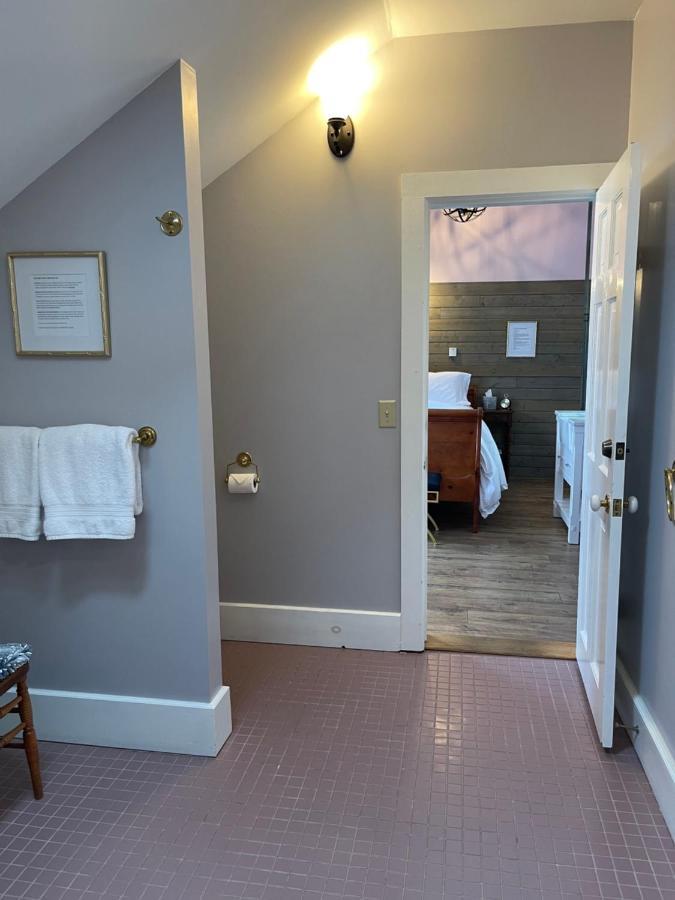 Carriage House Bed & Breakfast ウィノナ エクステリア 写真
