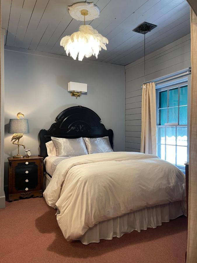 Carriage House Bed & Breakfast ウィノナ エクステリア 写真